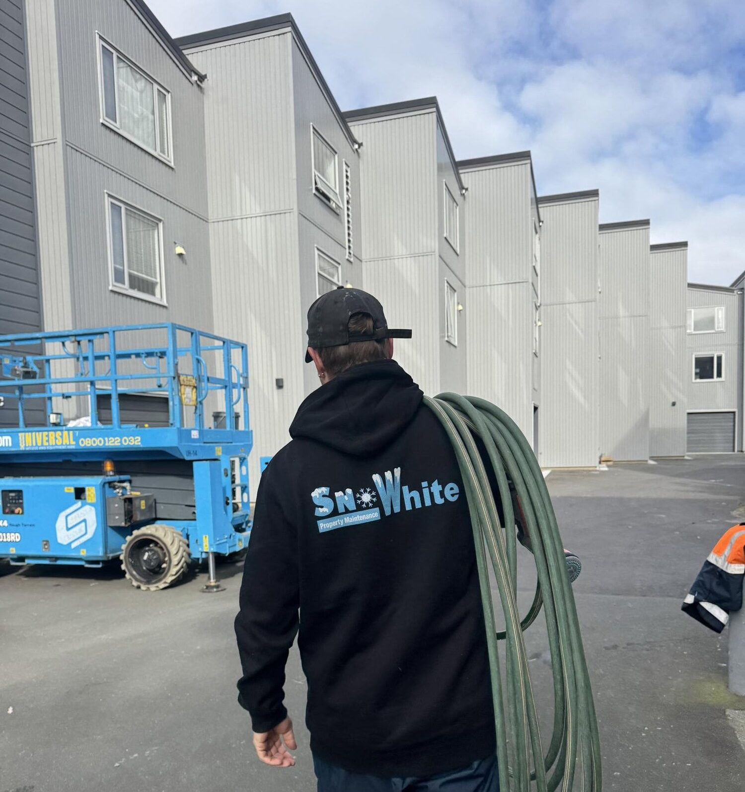 Premium Exterior Cleaning